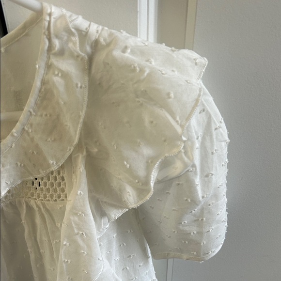 Stellah Ivory Eyelet Top - Picture 3 of 3